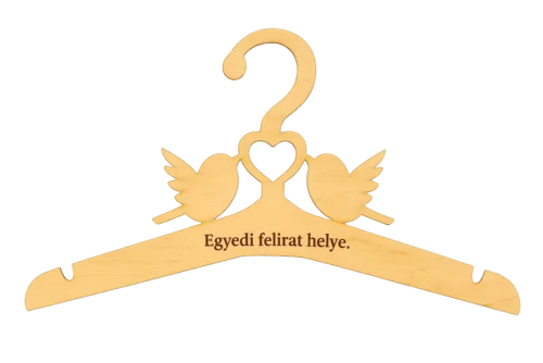 23-text-vállfa_result Gravírozható gyerek fa vállfa lézervágott kismadár mintával és névvel.