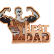 V1 Egy 5 rétegű, 3D hatású testépítő apa dísz, amely egy súlyzózó apát ábrázol hegyvidéki tájjal, "BEST DAD" felirattal. A testépítő apa dísz piros háttéren fekszik.