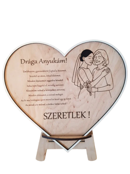 Szív alakú, gravírozott fa szülőköszöntő szív dísz, amely a menyasszonyt és édesanyját ábrázolja, opcionális névvel és dátummal.