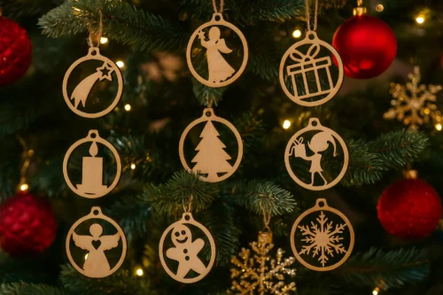 9 darab csodaszép karácsonyi fa dísz,karácsonyi háttérben