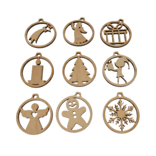 9 darabos natúr fa karácsonyfadísz szett fehér háttér előtt