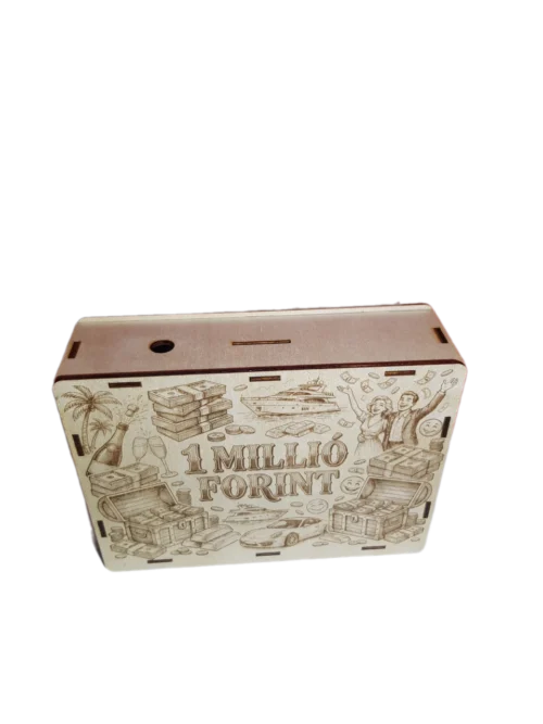 Persely-millios felülnézet Fa persely felülnézete a dekoratív oldallal, kincsesládát, luxusautót és jachtot ábrázoló részletgazdag lézergravírozással.