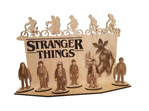 Stranger Thing-1 Stranger Things ajándék dioráma fából, Eleven és Demogorgon figurával